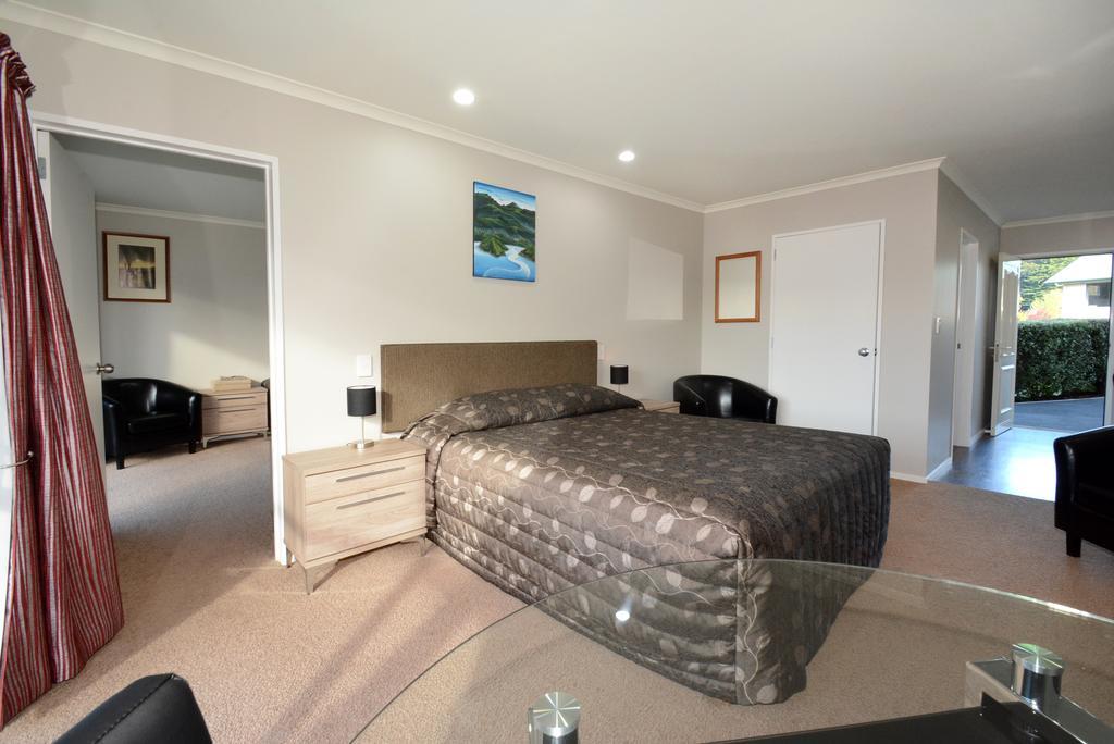 Otago Peninsula Motel Portobello Extérieur photo